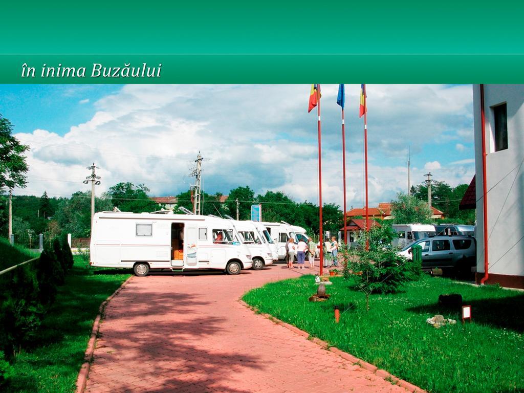 Hotel Pensiunea Casa Matei Berca Zewnętrze zdjęcie
