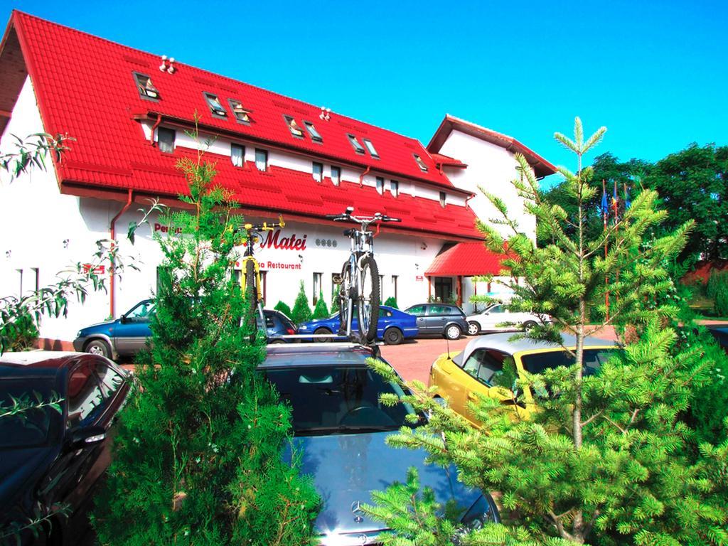 Hotel Pensiunea Casa Matei Berca Zewnętrze zdjęcie